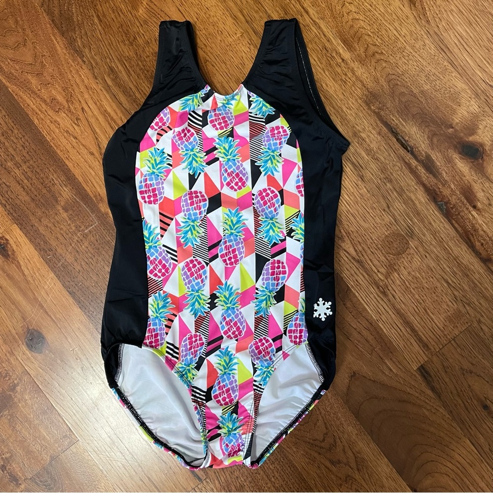 Snowflake Designs leotard